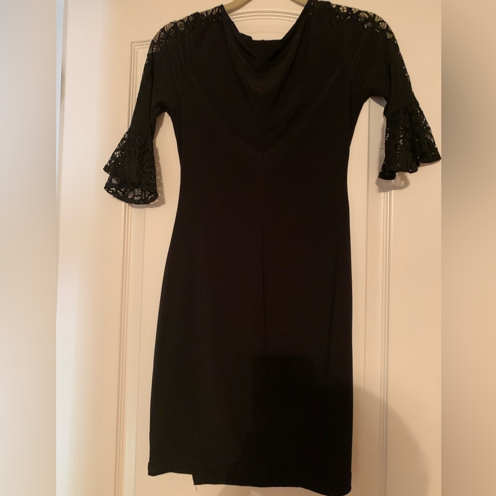 Chaps black dress with lace pattern sleeve
